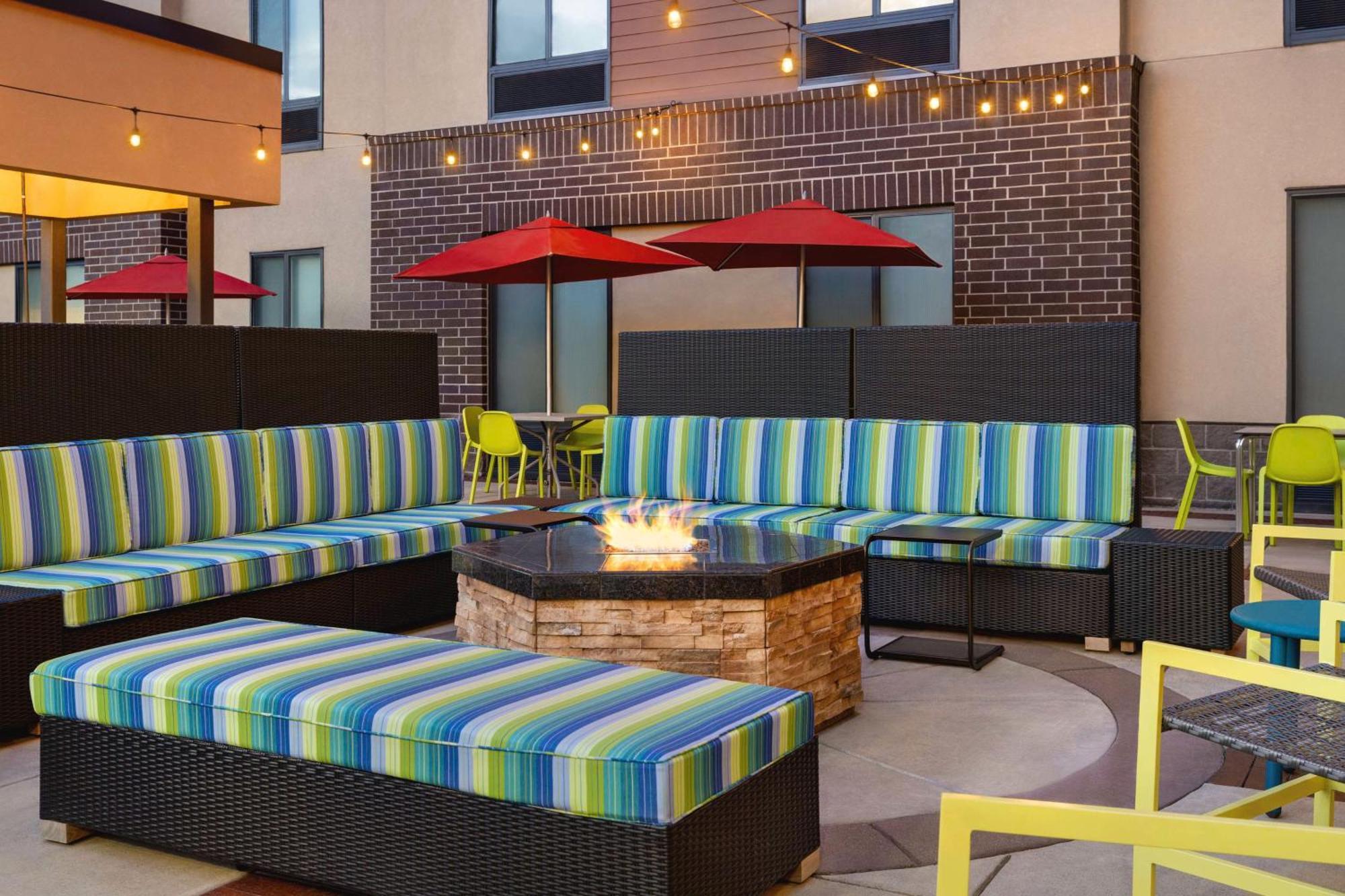 Home2 Suites by Hilton Denver West / Federal Center Lakewood Eksteriør billede